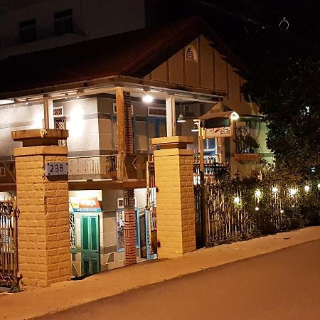 Dalat Galaxy Hostel ภายนอก รูปภาพ
